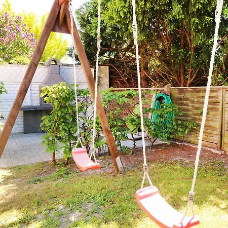 Ferienhaus Yakin's Mahm *