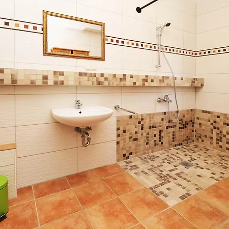 Ferienhaus Yakin's Mahm *